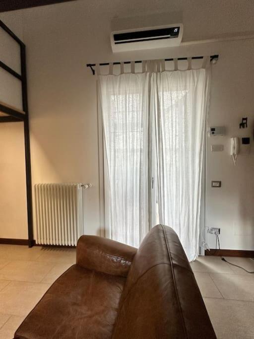 Loft Moderno Con Terrazzo Apartment Milan Luaran gambar